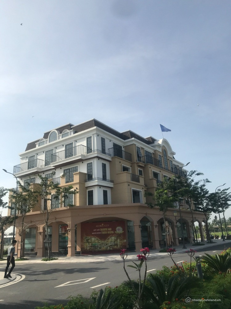 Bán đất gần TRUNG TÂM HÀNH CHÍNH/ Đường nhựa / SỔ HỒNG RIÊNG/ CHỈ 600TR