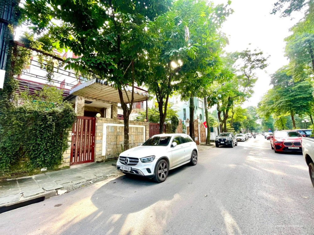 Bán biệt thự BT09 KĐT Linh Đàm, 230m2, 5 tầng, thang máy, siêu phẩm biệt thự, ng