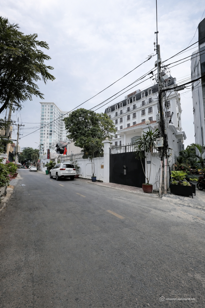 Chuyển nhượng biệt thự cao cấp đường Đặng Hữu Phổ, Thảo Điền, quận 2