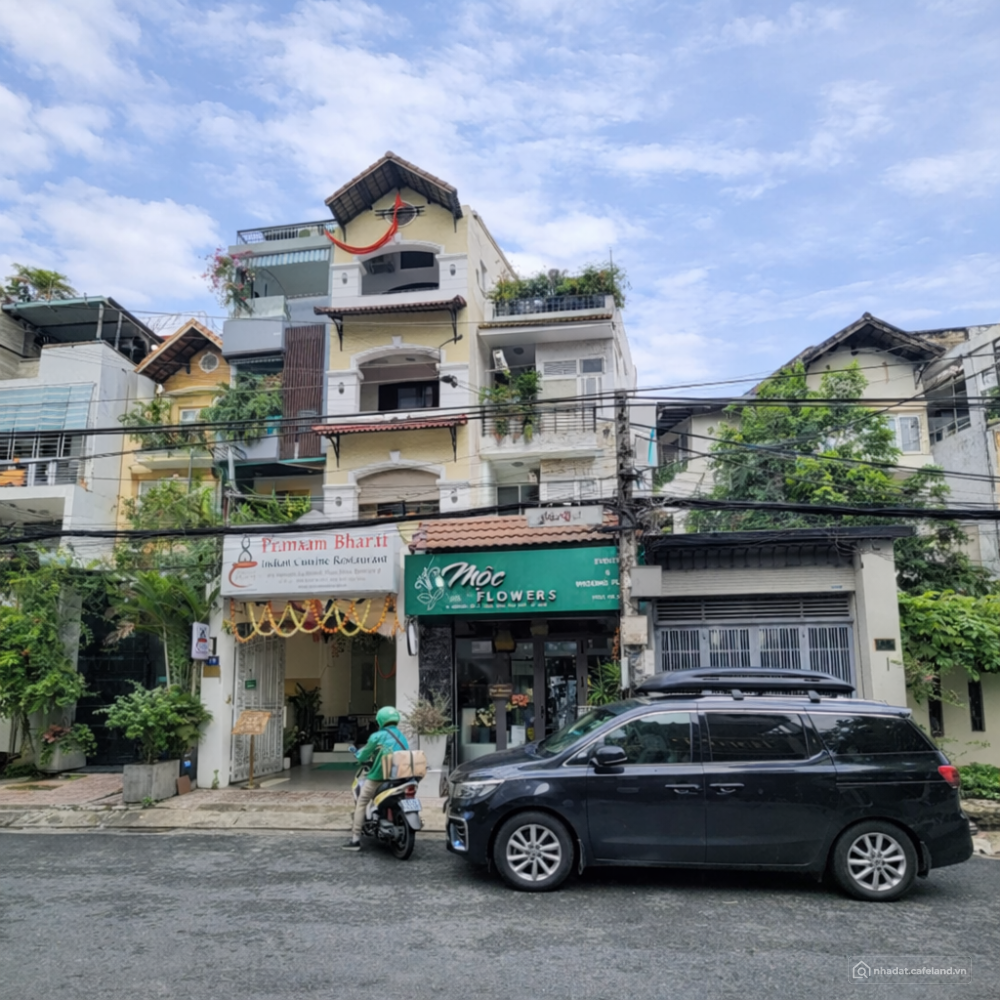 Chuyển nhượng nhà mặt tiền đường Nguyễn Cừ, Thảo Điền, quận 2