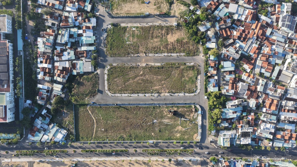 Bán nhà phố đẹp tại Cloud Reserve Central Tuy Hòa, 100 m2, cách biển 900m