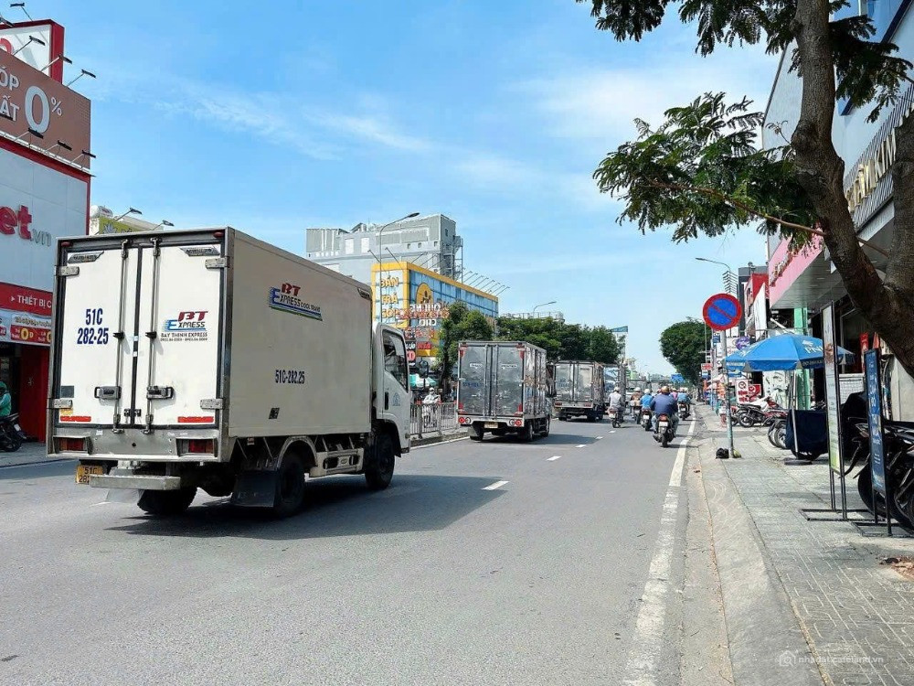 Bán MTKD 30m+vỉa hè Nguyễn Oanh 130m2 ngang 5.2m KD đỉnh gần chợ An Nhơn 21.5 tỷ