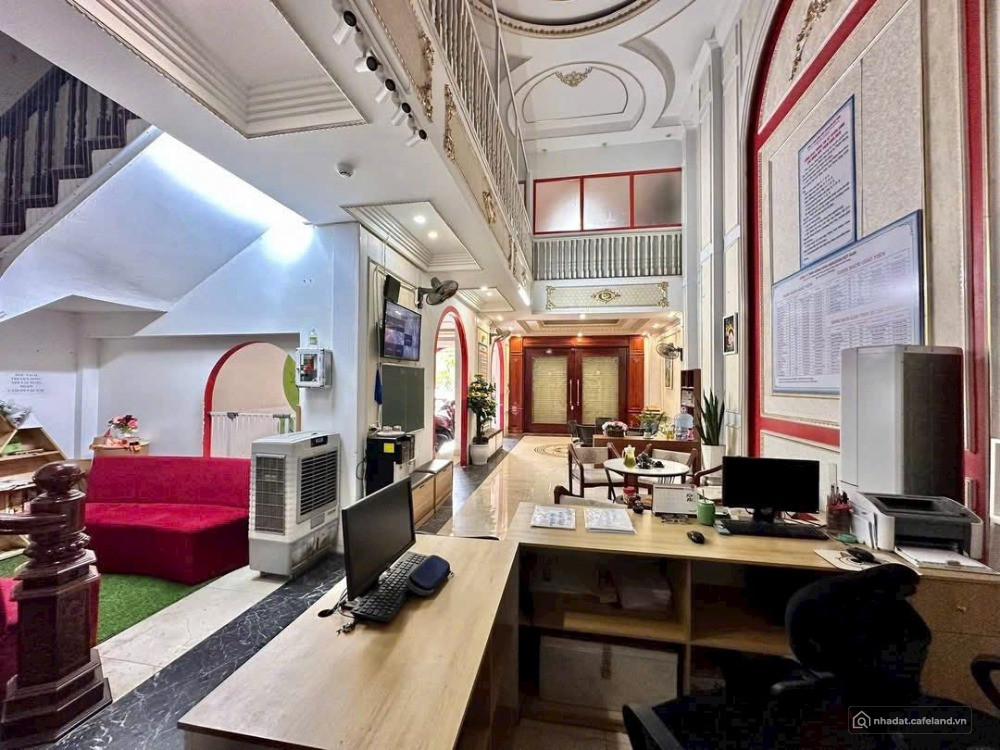 Bán căn nhà cực Vip khu Đông Nam Cường, TP Hải Dương, 136m2, mt 8m, 4 tầng, view