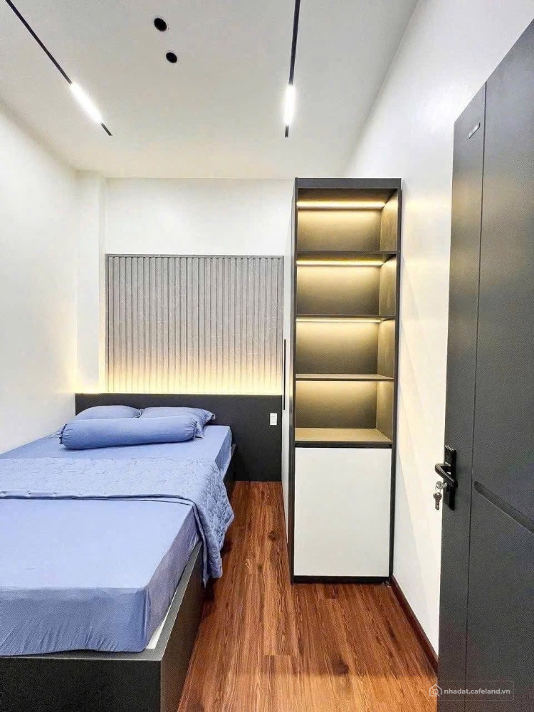 Nhà trệt 2 lầu đường số 8 kdc hồng phát - phường an bình