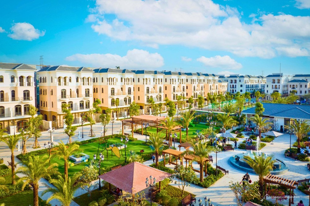 17 TỶ SỞ HỮU NGAY BIỆT THỰ TỨ LẬP CỌ XANH 120M2 TẠI VIN 2