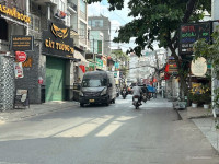 Khách sạn 7L 2 sao hầm T.máy 22P 5.6m 125m2 MT gần Thống Nhất DT 180tr 23 tỷ