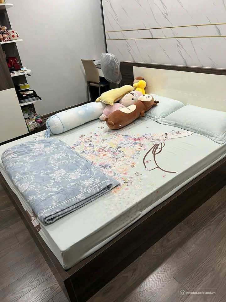 Bán gấp căn hộ chung cư Nam Cường ngõ 234 Hoàng Quốc Việt – 2PN và 3PN – Giá rẻ.