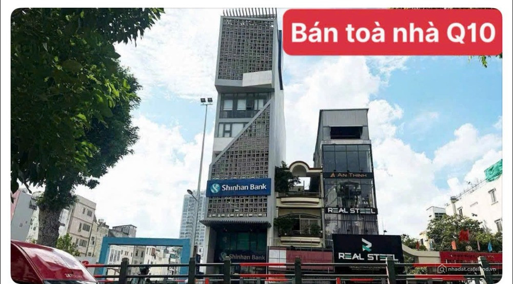 Bán tòa nhà mặt tiền đường Ba Tháng Hai, Quận 10