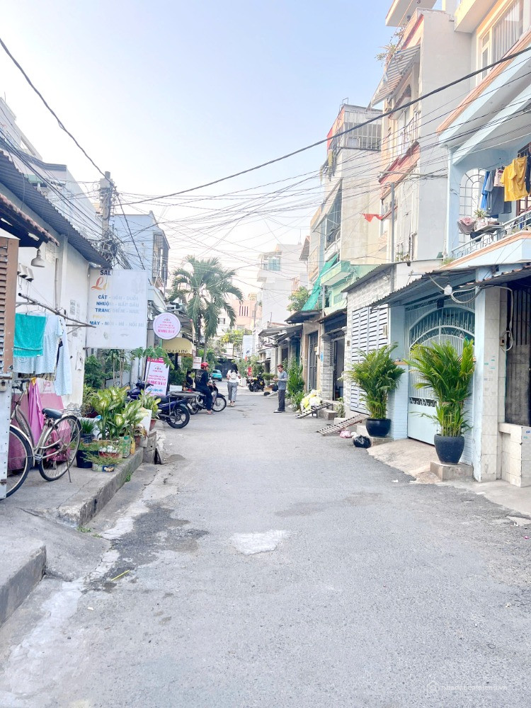 Bán nhà 1 lầu (5x15m) mặt tiền đường số gần đường Phạm Hùng P.4 Quận 8