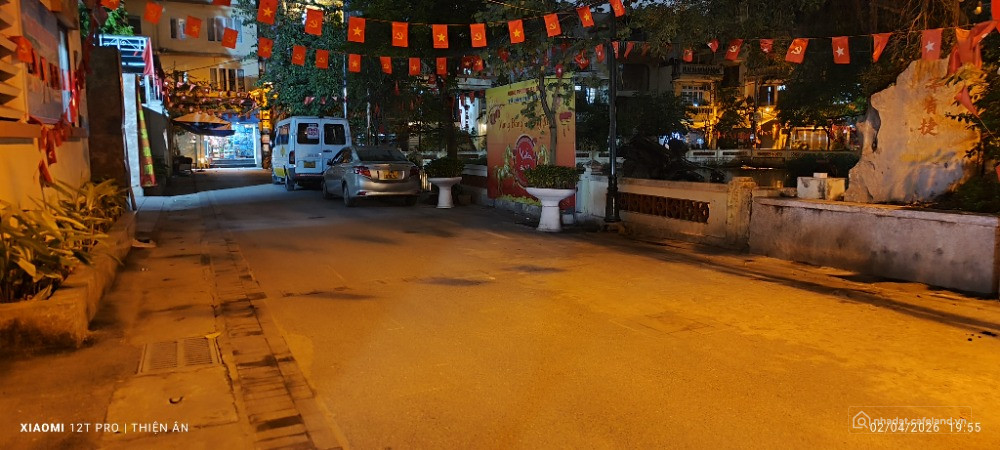 Bán đất phố NGỌC HÀ - BA ĐÌNH - 92m² - giá 170tr/m² ngõ 3 gác tránh xe máy