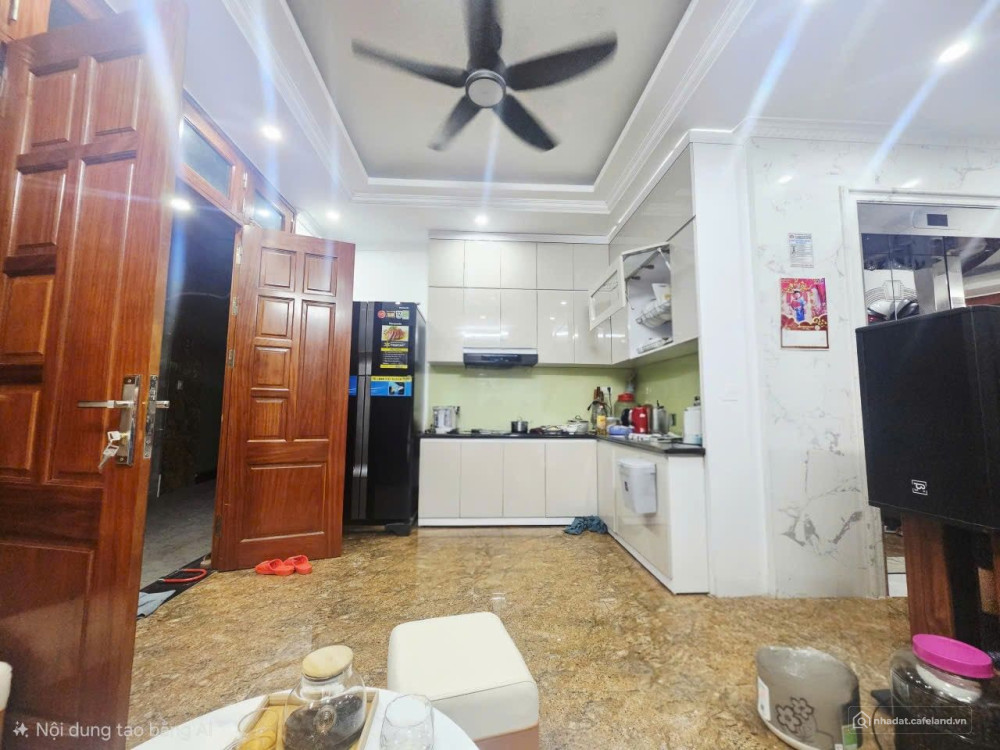 NHÀ LÔ GÓC – NGÕ Ô TÔ TẢI – CÁCH PHỐ HOÀNG HOA THÁM HƠN 20M
Căn nhà hiếm trong