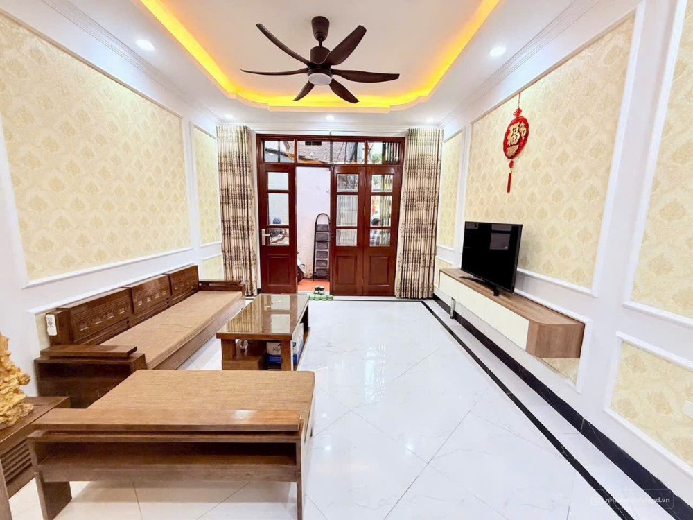 Bán nhà 5 tầng gần Đại học Công Nghiệp Hà Nội-Nhổn-30 m2 giá nhỉnh 5