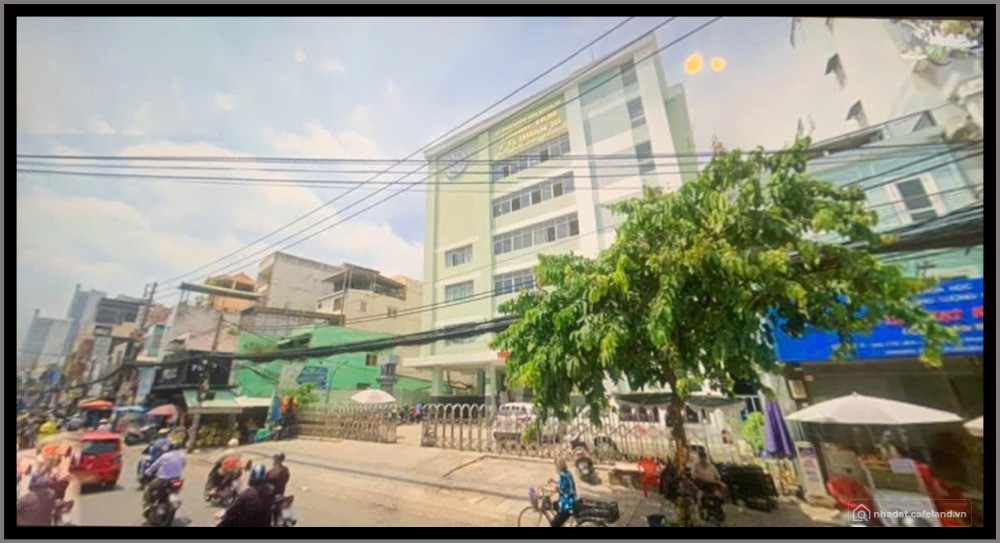 Chốt nhanh nhà phố rẻ 4 x 16m 1 trệt 2 lầu CMT8 Quận 10 TP.HCM