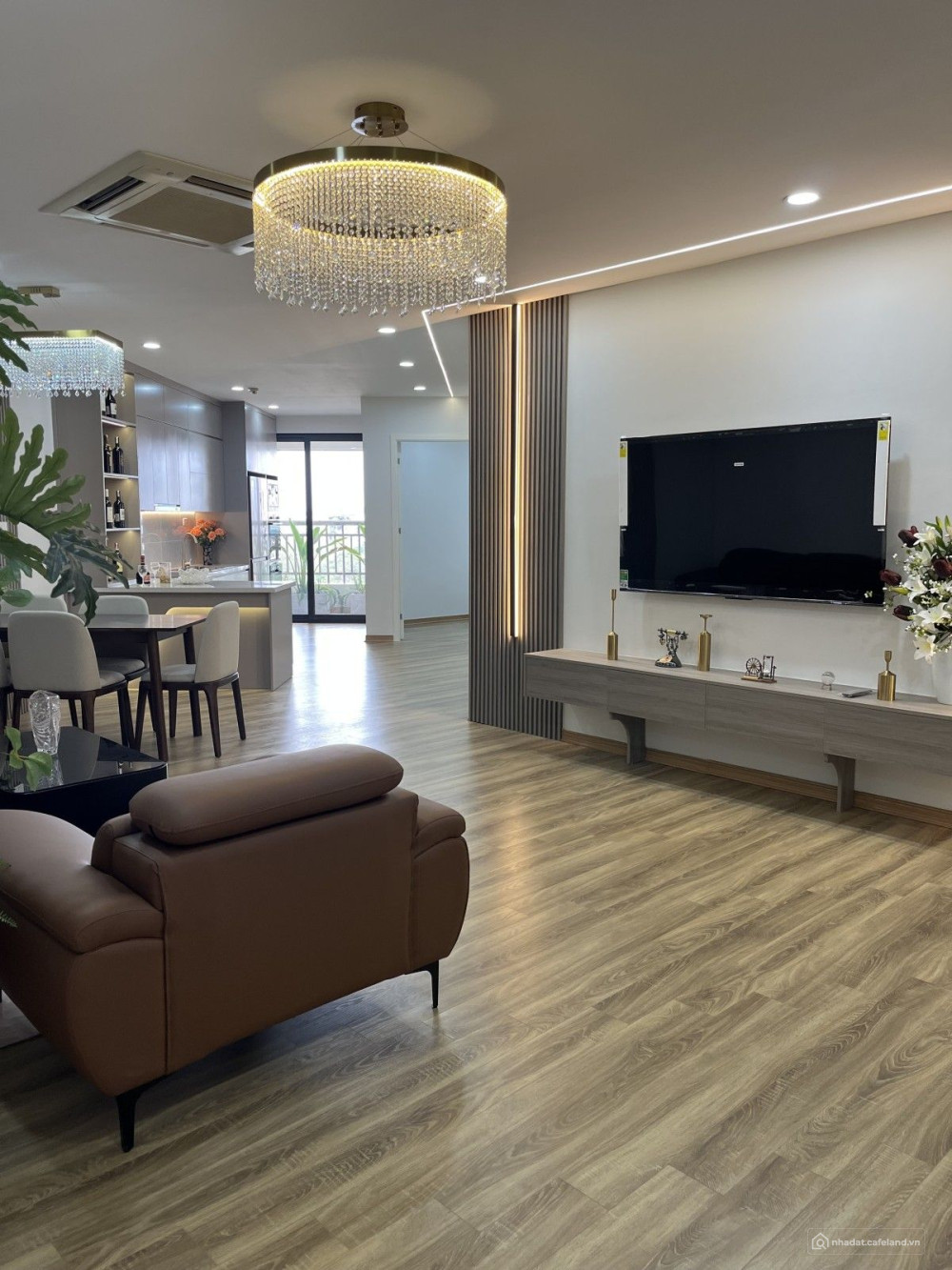 SIÊU PHẨM CĂN GÓC TRUNG HOÀ NHÂN CHÍNH – FULL NỘI THẤT XỊN – VIEW BIỆT THỰ