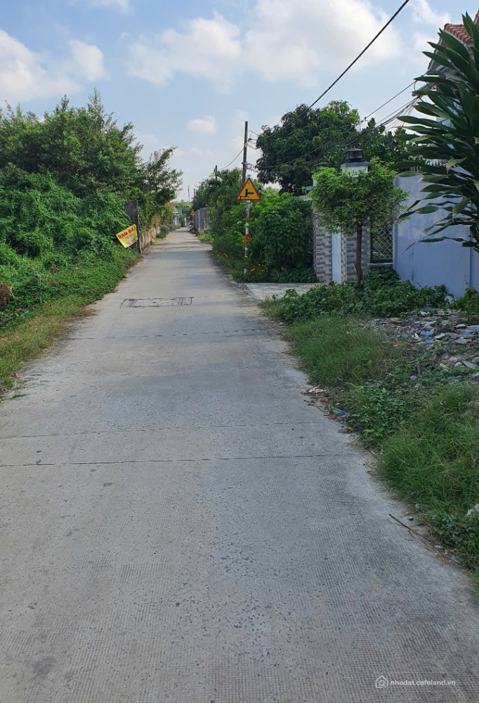 Chính chủ bán Đất thổ cư - 225m2 - 4.6 tỉ - Gần chợ Bình Chánh - Đường trước mặt