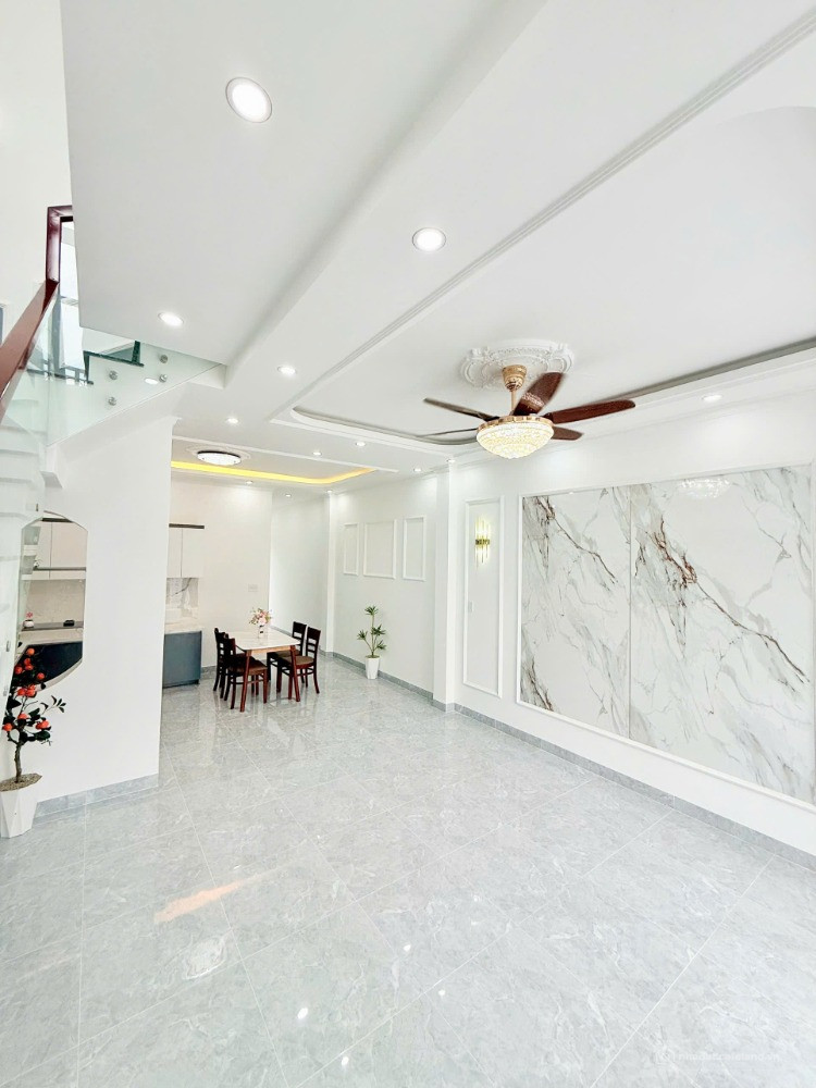 Bán nhà mới đẹp-DT110m2-2tầng-3PN- Sân ôtô-vĩnh Phươn-Bắc Nha Trang-chỉnh 3ty