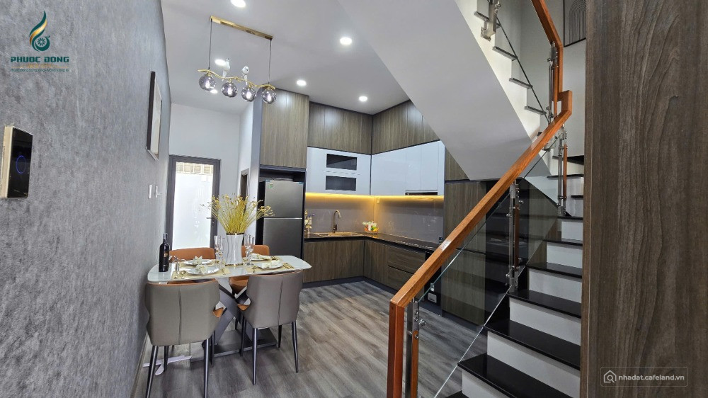 Bán nhà phố Phước Đông New City 3 tầng giá 2,19 tỷ cho thuê 15tr Lh 0938677909