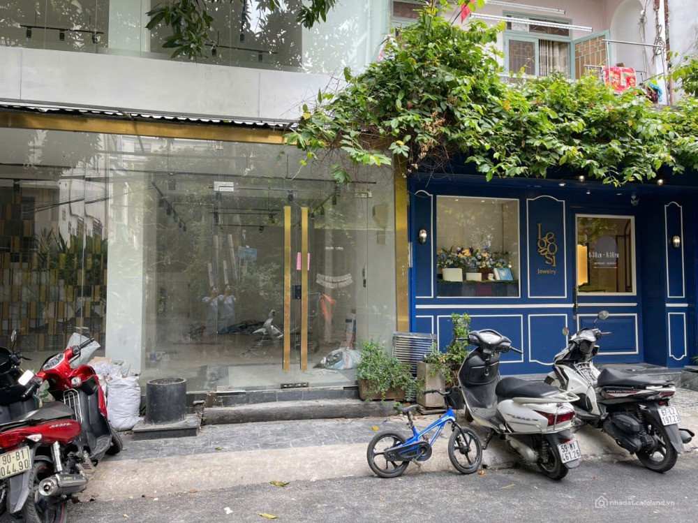 BÁN NHÀ PHỐ THƯƠNG MẠI MẶT TIỀN NGAY TRUNG TÂM THẢO ĐIỀN