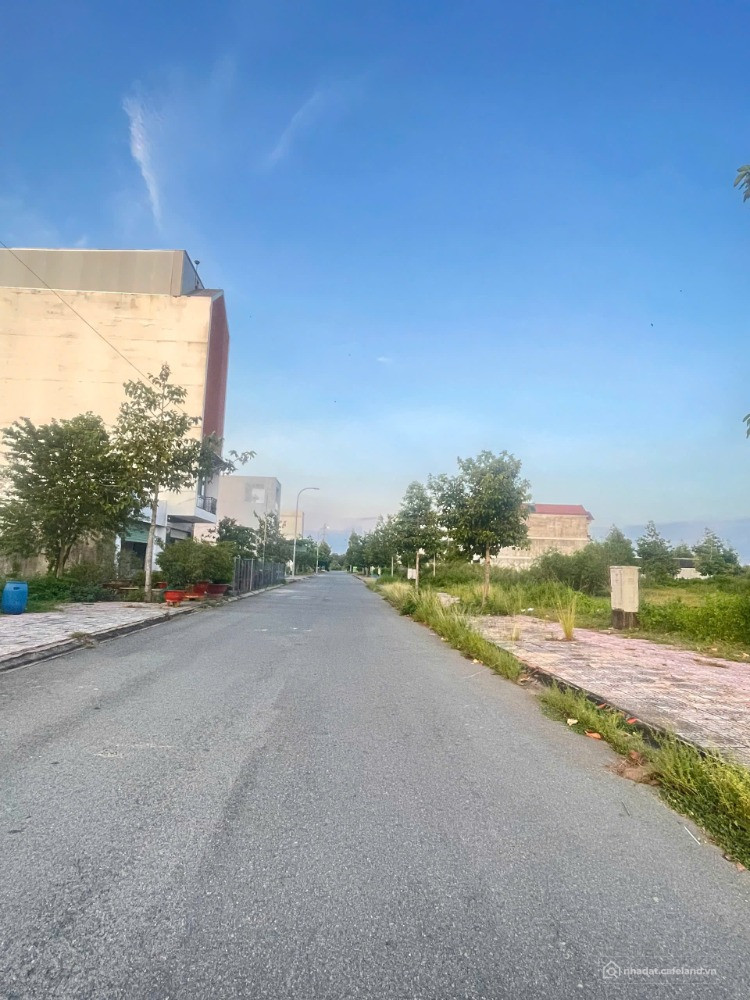 đất sổ hồng tại KDC AN THUẬN đối diện cổng chính sân bay Long Thành giá ngộp