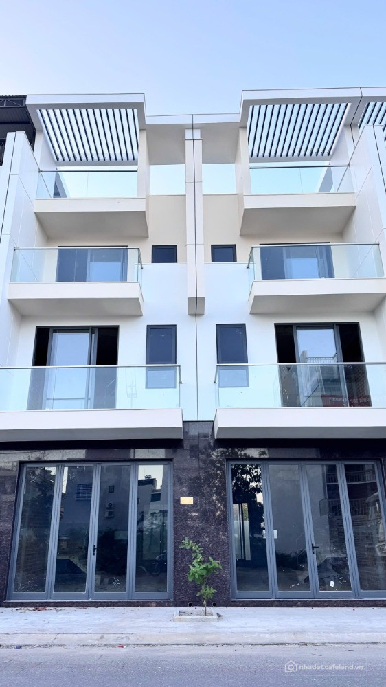 Kẹt tiền bán gấp Nhà Phố 8,55 Tỷ 4 tầng 75m2 Nam Nha Trang