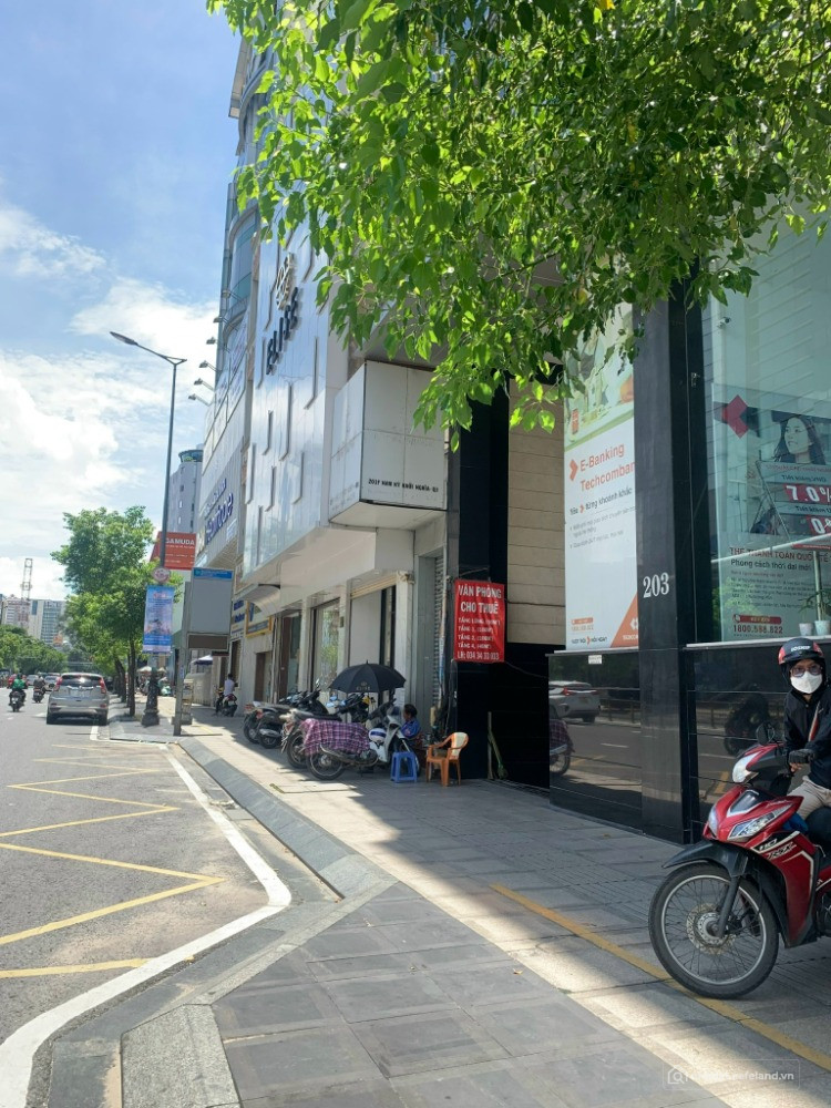 TÀI SẢN HIẾM QUẬN 1 – TÒA NHÀ NAM KỲ KHỞI NGHĨA 2 HẦM + 6 TẦNG