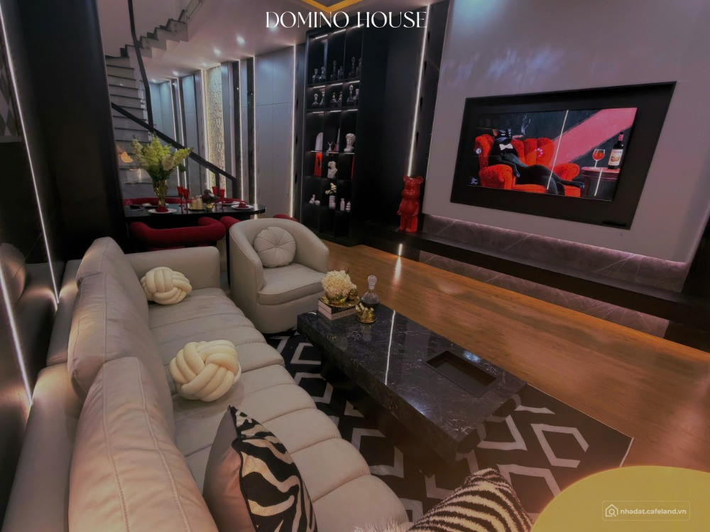 Nhà 3 Tầng - Kinh Doanh - Dòng Tiền 300tr/Năm