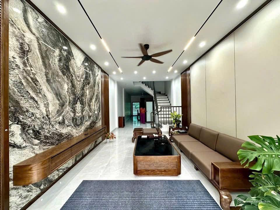 Bán nhà mặt phố Lương Thế Vinh, khu Đông Nam Cường, TP HD, 72m2, mt 4m, 3 tầng,