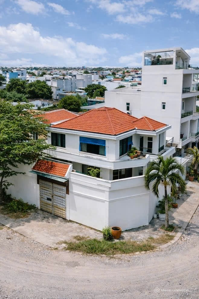 SIÊU PHẨM BIỆT THỰ 2 MẶT TIỀN - GIÁ "NGỘP" CẮT LỖ 7.5 TỶ