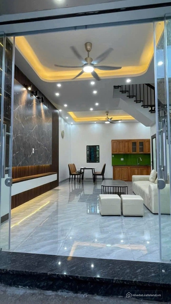 Bán căn nhà 3 tầng ngõ phố Nhị Châu, TP Hải Dương, 48m2, mt hơn 5m, 3 ngủ, 2 vs,