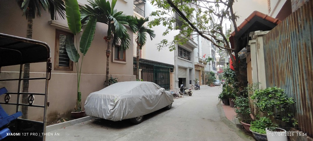 GẤP GẤP. Bán nhà Hoàng Quốc Việt. Mặt ngõ ô tô vào nhà, kinh doanh 50m2, Mt 4.1m