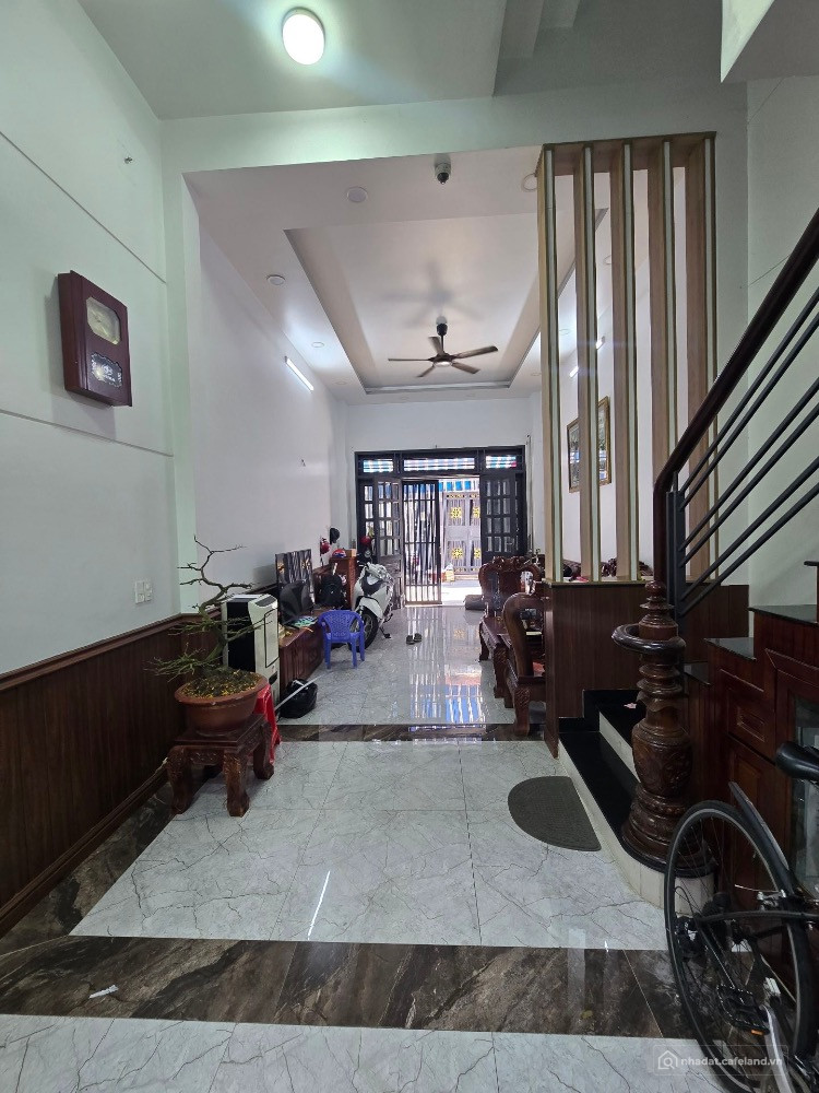 Hẻm 6m đường Tân Hương, 60m2, 5 tầng, 6PN, nhà đẹp, vị trí đẹp, Chỉ 8.75 tỷ