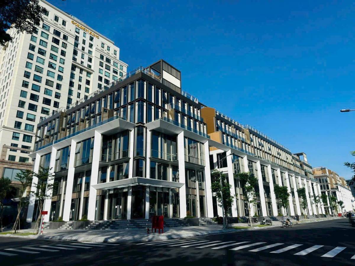 Nhà phố thương mại L'Arcade ngay trung tâm triển lãm SECC mà giá chỉ bằng căn hộ hạng A