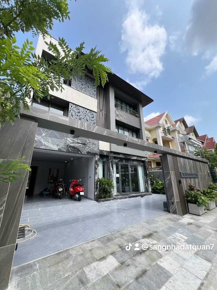 Nhà Villa Quận 7 tại số x21, Đường Số 61, Phường Tân Hưng, Hồ Chí Minh