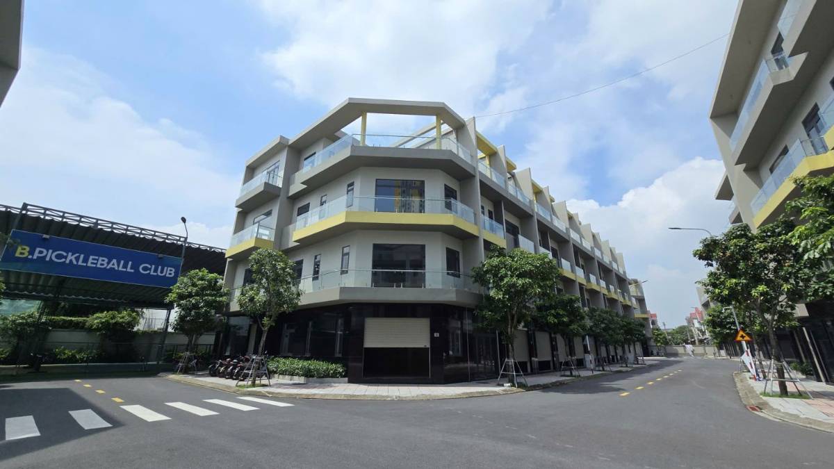 Cơ hội duy nhất sở hữu nhà phố 5PN 6WC tại khu đô thị compound Bcons Uni Valley Làng Đại Học QGTPHCM