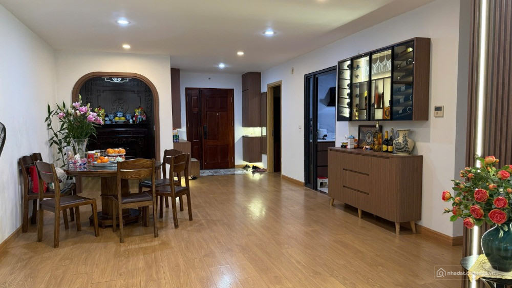 CHUNG CƯ NGOẠI GIAO ĐOÀN KHU VỰC ĐÁNG SỐNG GIỮA THỦ ĐÔ