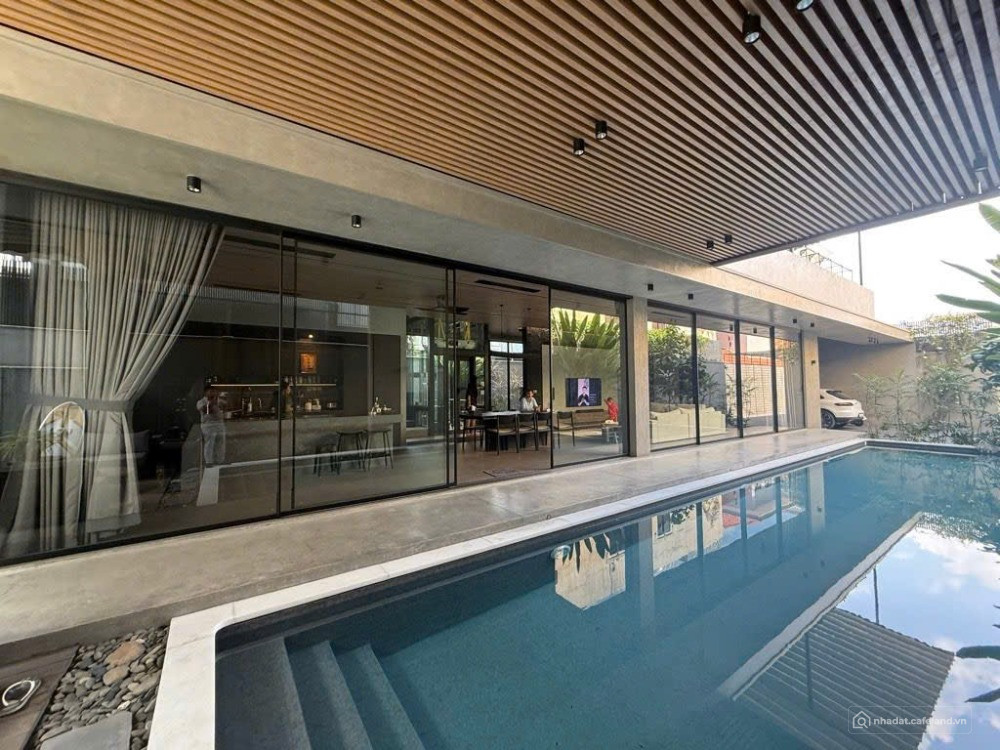 Biệt thự VIP Thảo Điền Q2 ngang 15m 580m2 4 tầng có thang máy tặng hồ bơi 135 tỷ