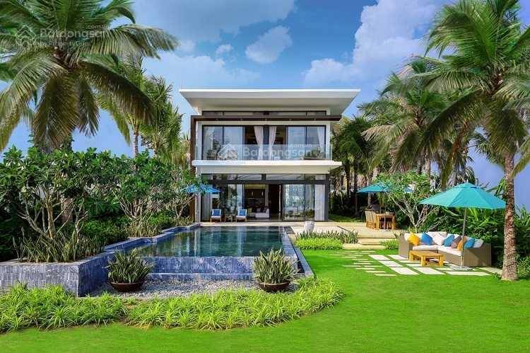 Biệt thự biển Hồ Tràm, hồ bơi 90 m², view đẹp, sát casino. Kết cấu: 2 tầng, 4PN, 5WC