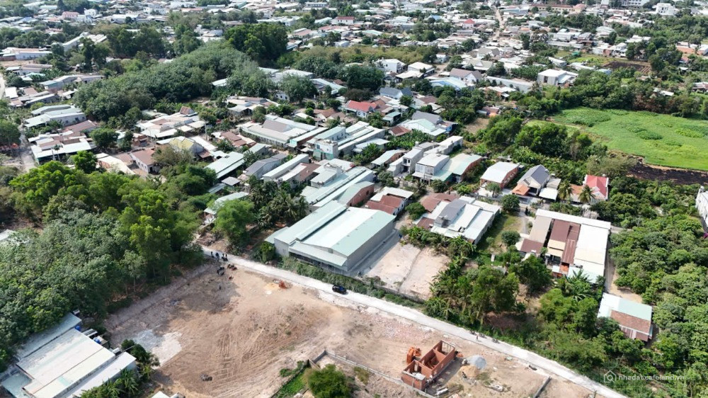 CG bán đất lọt lòng khu dân cư, sát bên KCN TTC 96m2 giá 860 triệu, sổ hồng riêg