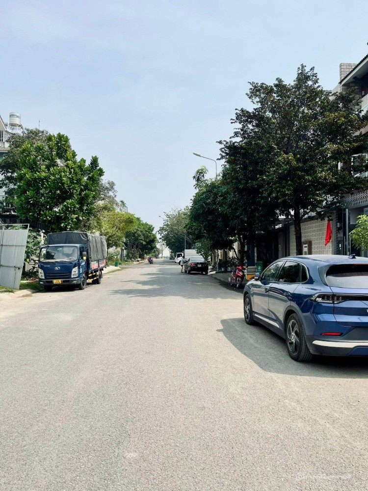 BIỆT THỰ NGAY CÔNG VIÊN ĐẶNG THUỲ TRÂM 10X20, 4 TẦNG. NGỘP 19 TỶ BÁN GẤP, GIÁ RẺ