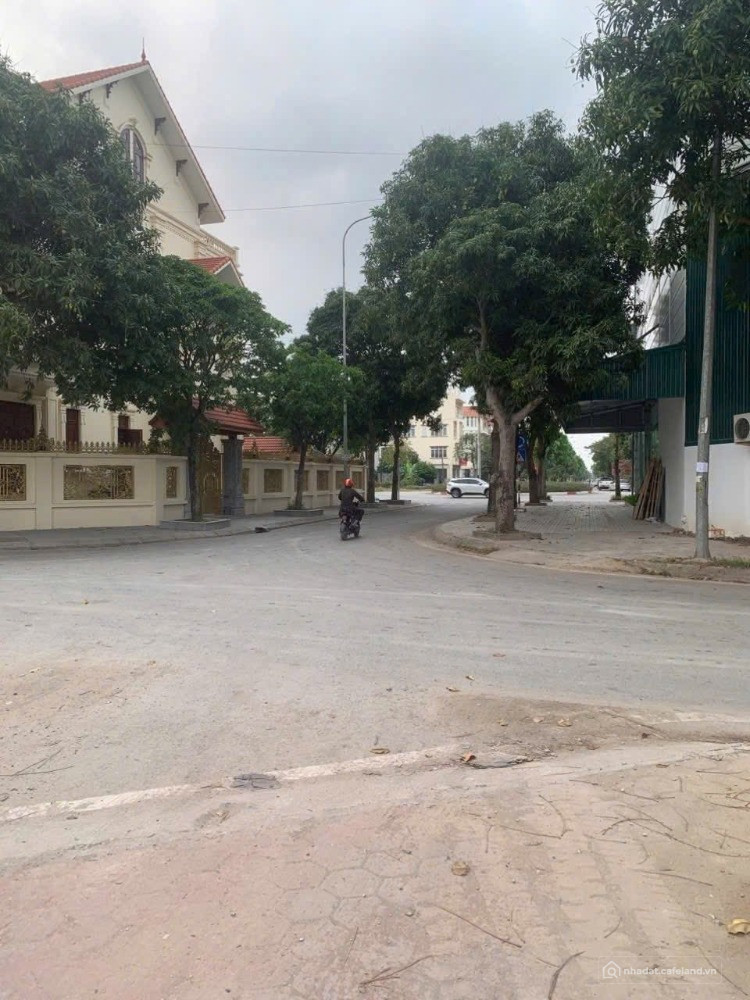 Bán lô góc hỗn hợp khu Trường Thịnh, ph Tứ Minh, TP Hải Dương, 651m2, 3 mặt thoá