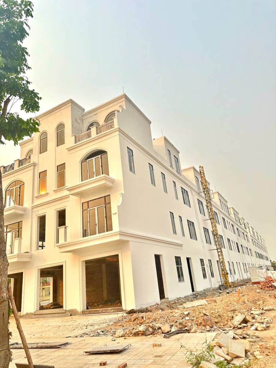 Quỹ hàng hiếm BT1 383.5m2 đường rộng 18m