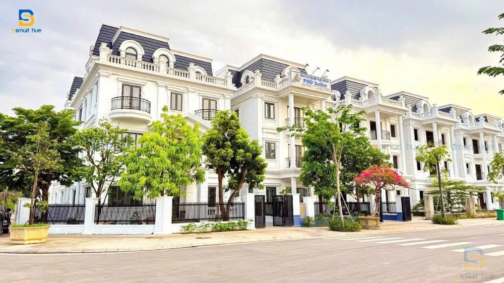 Biệt thự nghỉ dưỡng view quãng trường hành chính công tp.huế, phú xuân city