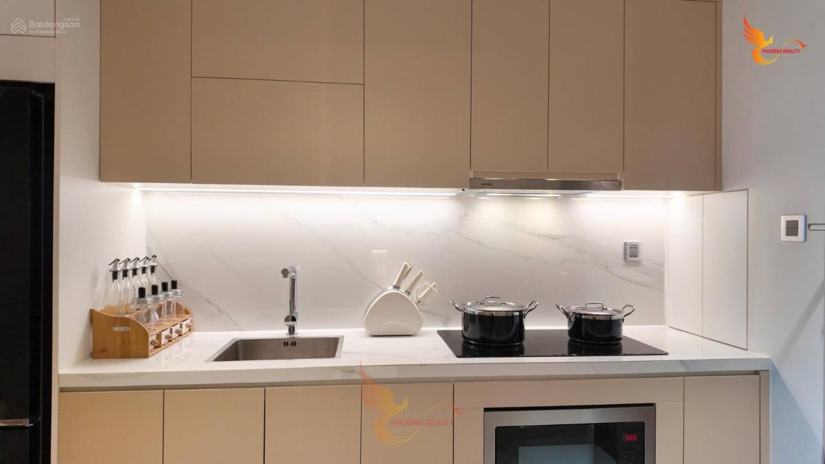 Căn góc 2PN view trực diện biển Mỹ Khê, dòng tiền thuê 40-50 triệu/tháng