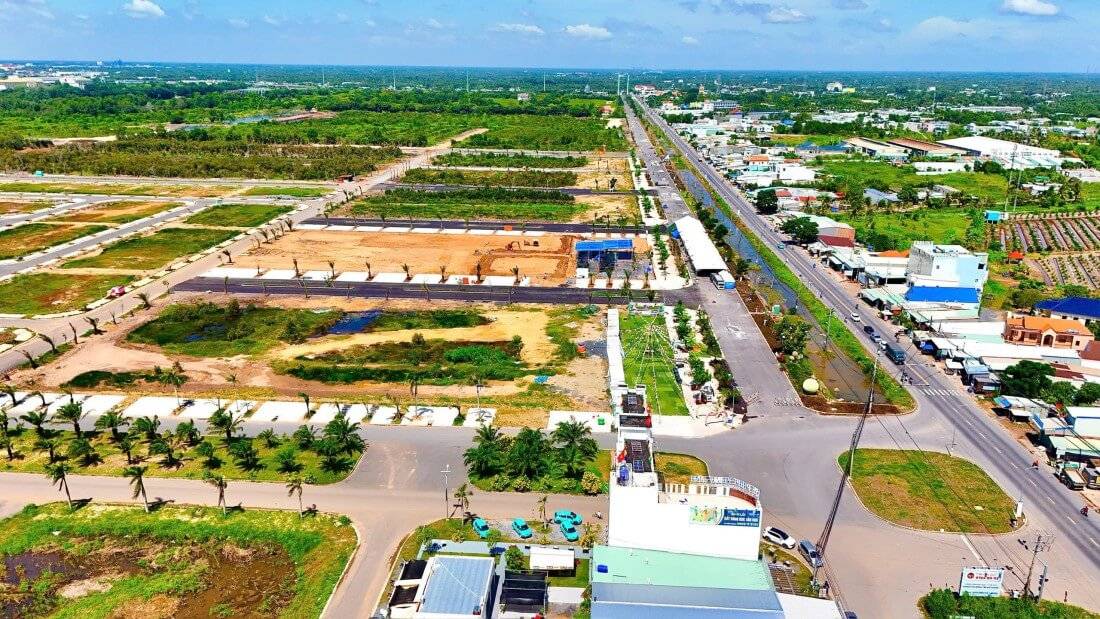 Lô đất An Khang E-City Tân Đức, mặt tiền đường lớn, kinh doanh ngay