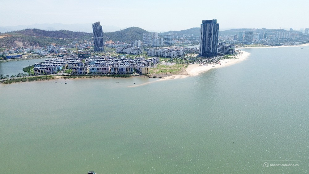 [ Gấp !! ] Bán Lô góc Aquacity Hạ Long 135m2 - 11.6 tỷ