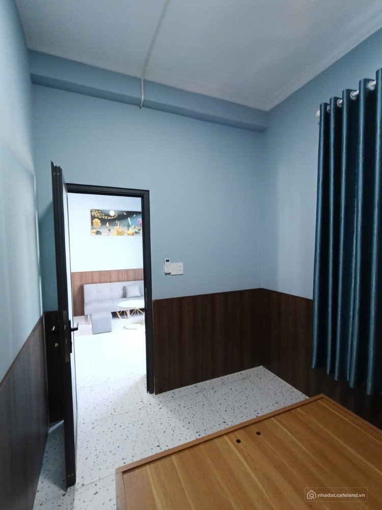 Cần bán tòa nhà kinh doanh căn hộ dịch vụ & phòng trà có thang máy.