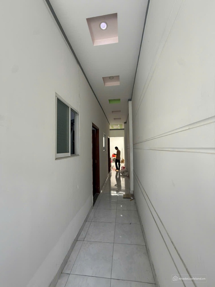 Nhà bán trệt lầu khu dân cư dakpak gần ngã tư bình thung