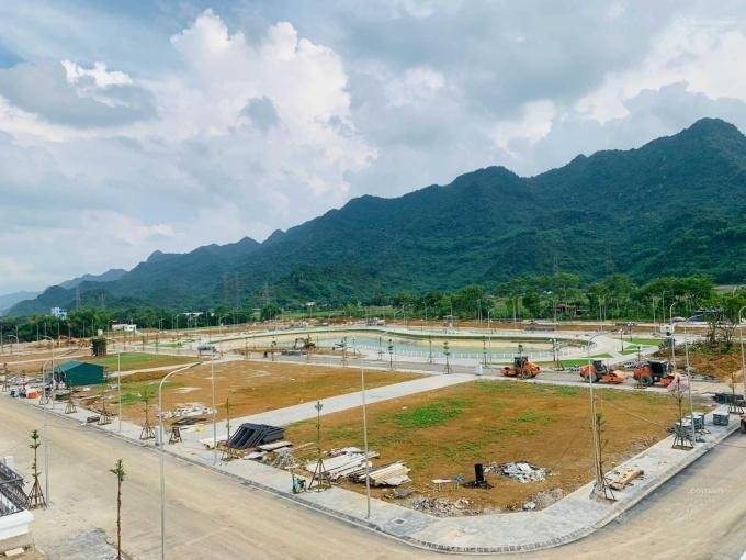 Ngoại giao lô đất nền trung tâm thị trấn