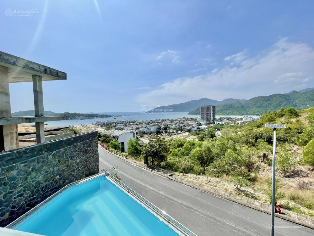 Anh Nguyễn Ocean Front Khu biệt thự đồi/Ocean Front Villas
