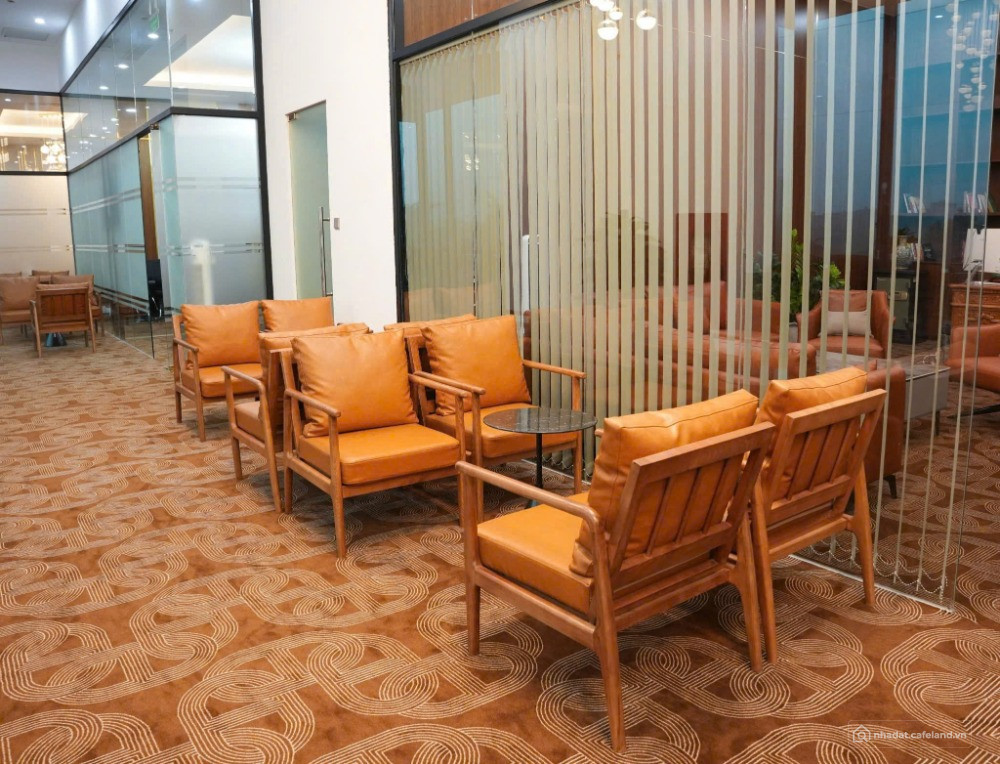 Cho thuê văn phòng 350m2 tại Roman Plaza, Tố Hữu, Hà Đông giá 250k/m2